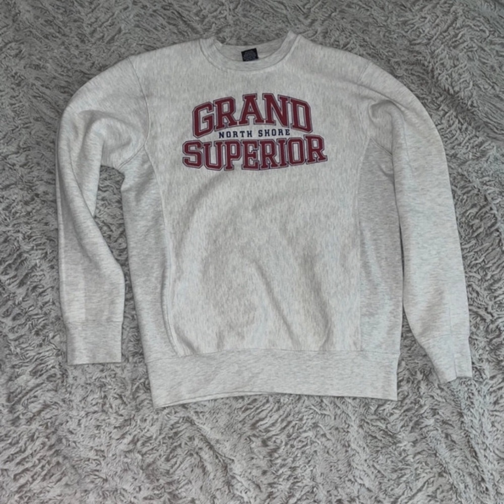 Grand north shore superior grey and red oversized sweater